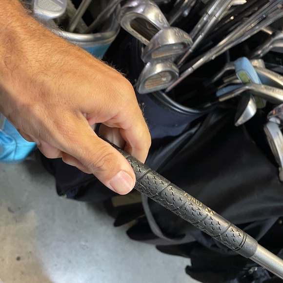 Yonex V-Mass 250 Sand Wedge SW UltimumTi Light Graphite - Picture 5 of 6